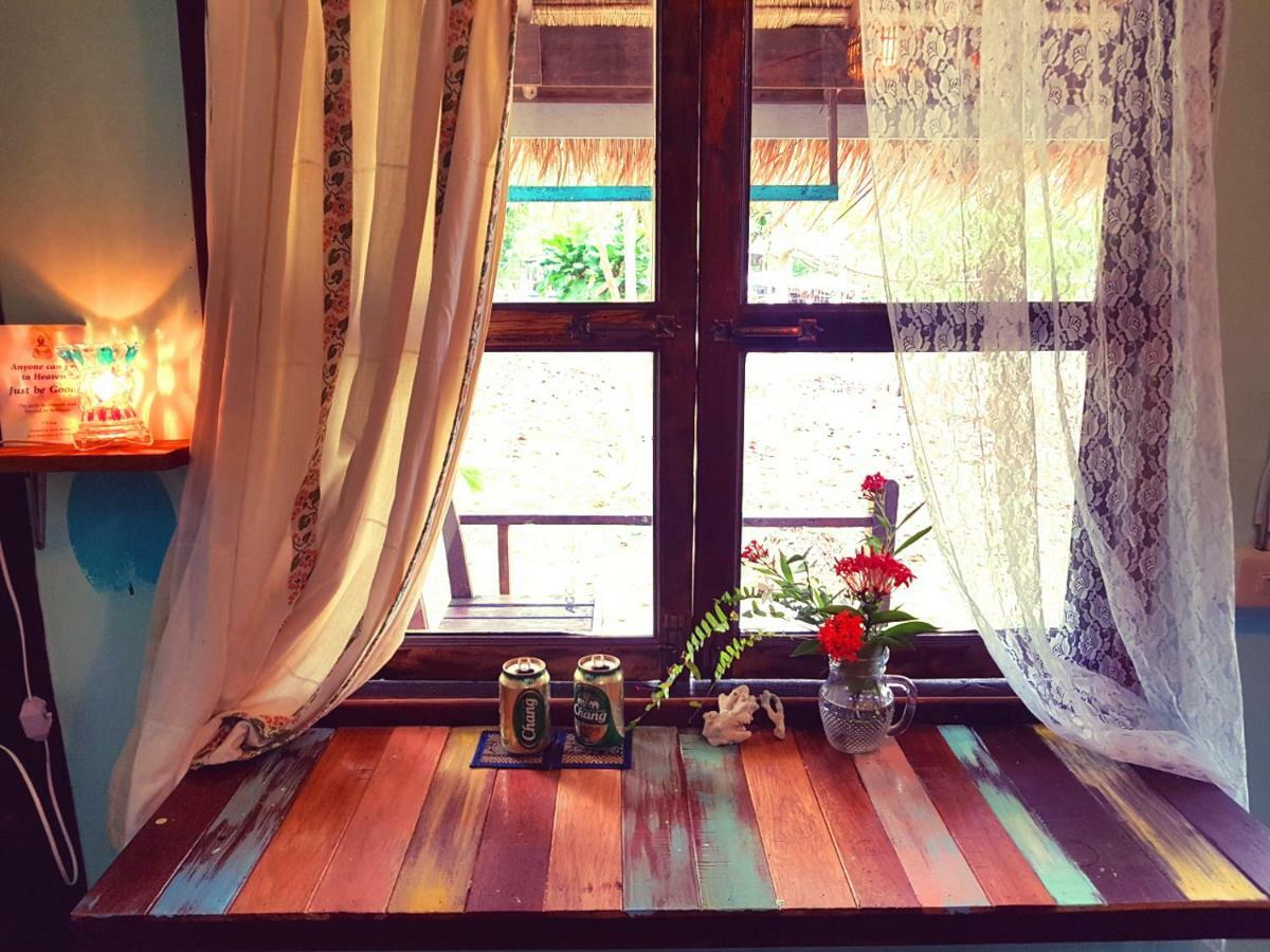 ฺbay Yard Hut Koh Chang Exterior foto
