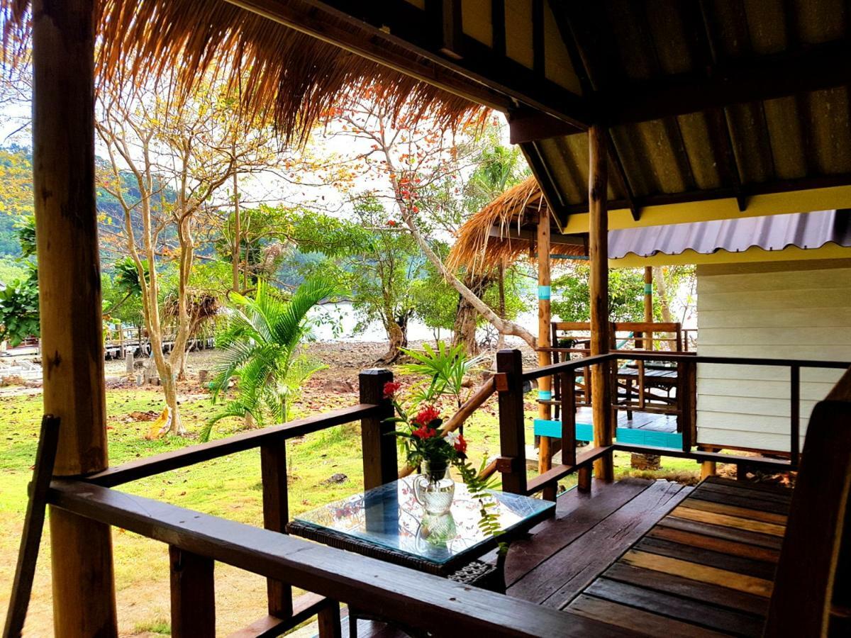 ฺbay Yard Hut Koh Chang Exterior foto