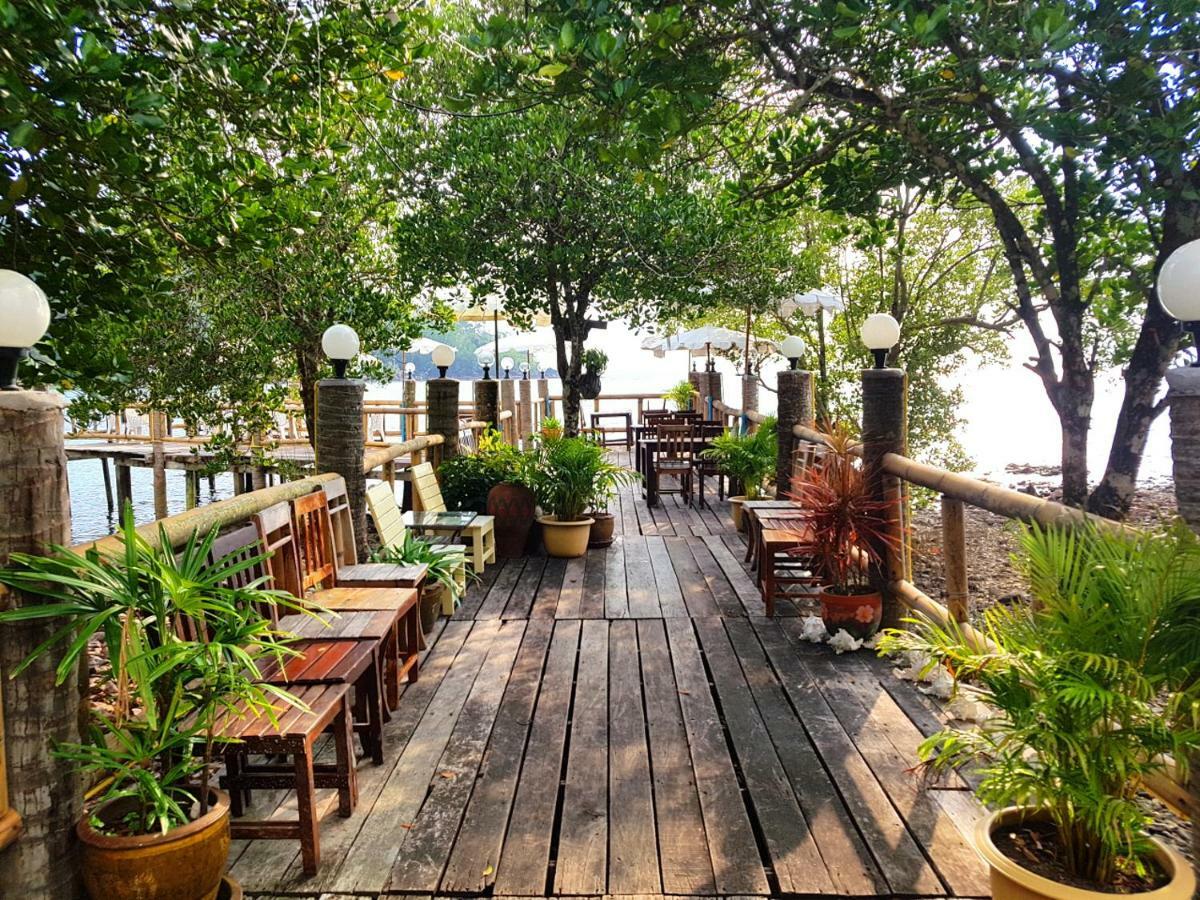 ฺbay Yard Hut Koh Chang Exterior foto