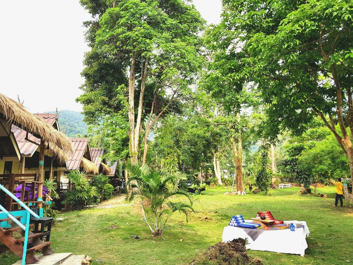 ฺbay Yard Hut Koh Chang Exterior foto