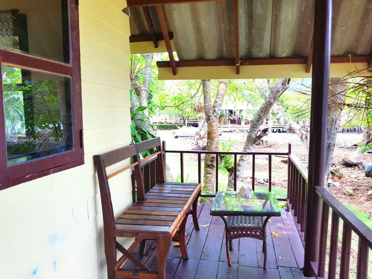 ฺbay Yard Hut Koh Chang Exterior foto