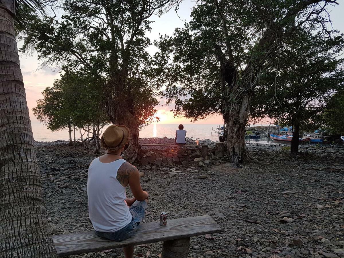 ฺbay Yard Hut Koh Chang Exterior foto